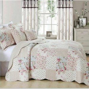 August Grove Hodnett Bedspread pink/red/white King