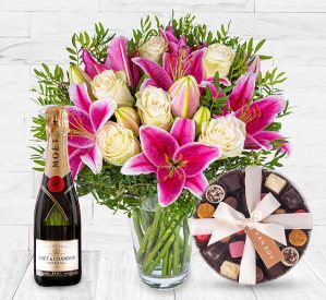 123 Flowers Classic Roses and Lilies Elegance Gift