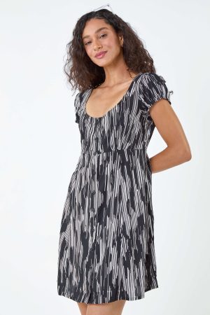 Dusk Fashion Abstract Print Button Through Dress in Black - Size 10 10 female