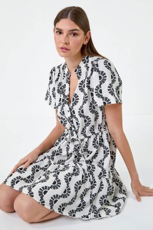 Roman Fan Print Frill Hem Shirt Dress in Black - Size 18 18 female