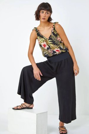 Roman Linen Blend Elastic Waist Cropped Culottes in Black S female