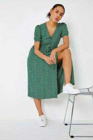 Dusk Fashion Ditsy Spot Button Through Midi Dress in Green 10 female