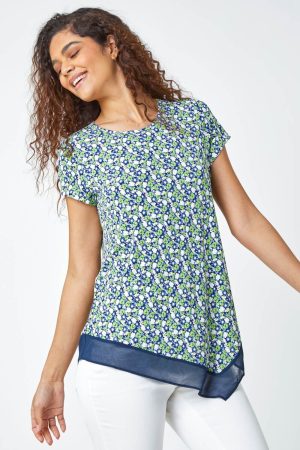 Roman Floral Asymmetric Chiffon Hem Tunic Top in Green 18 female