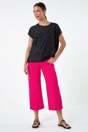 Roman Textured Floral Stretch Cocoon Top in Black 12 female