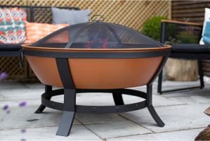 La Hacienda Katori Fire Pit black/brown/gray/orange 64.0 H x 89.0 W x 89.0 D cm